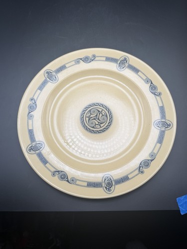 Wedgwood vespasian plate - plate, daisy